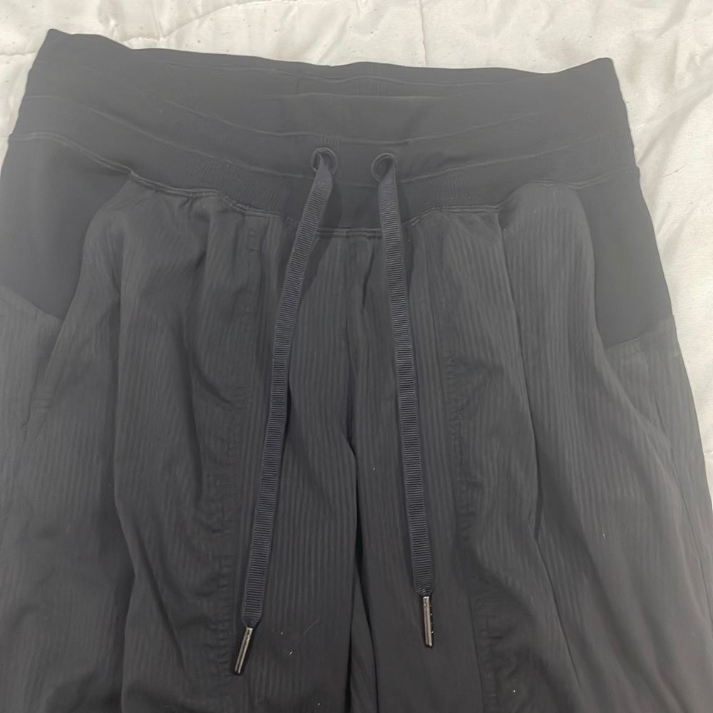 BLACK LULULEMON DANCE STUDIO JOGGER